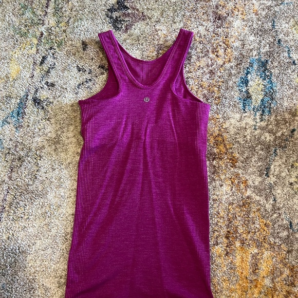 Lululemon Tank - Picture 1 of 4